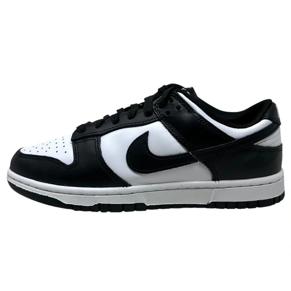 Nike Panda Dunk lows Black & White Sneakers Size 7.5 Men /9 Women NWOB